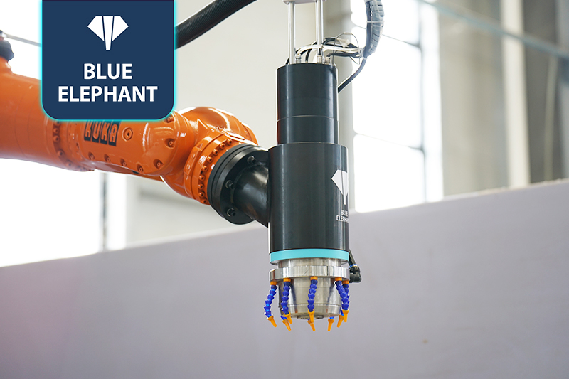 六轴雕镂机械人