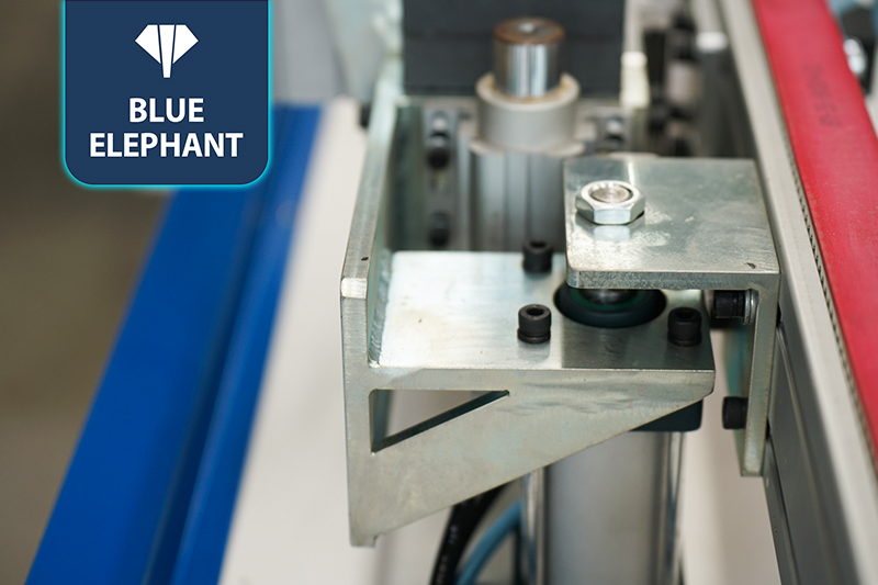 经由过程式双通道锁孔机