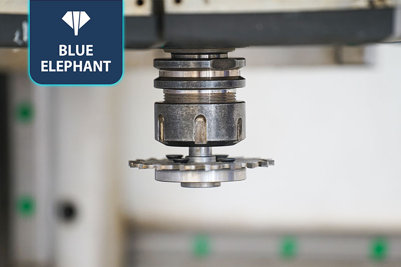 单钻包主动换刀六面钻