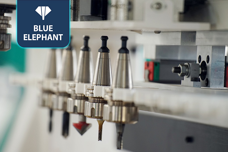 直排换刀加工中间