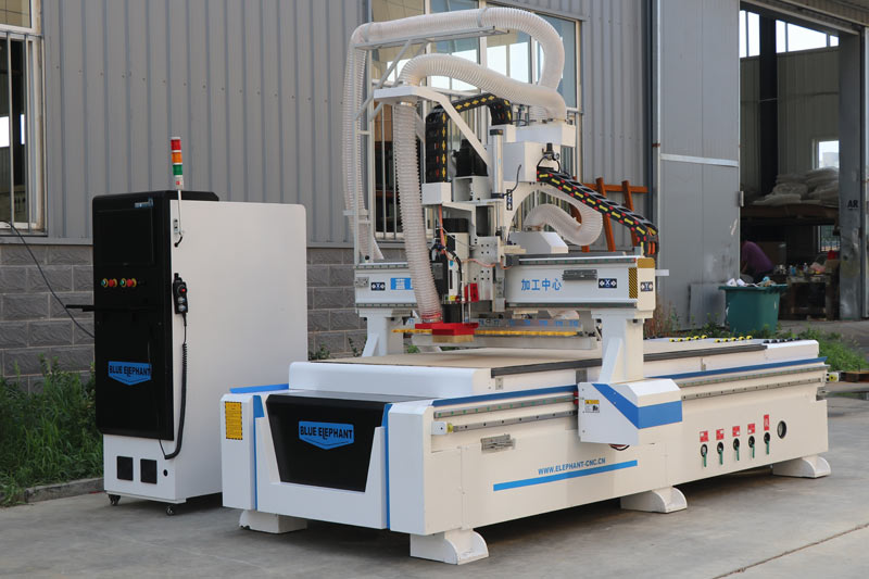 板式家具加工中间