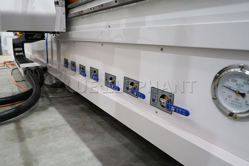 子母锯数控加工中间